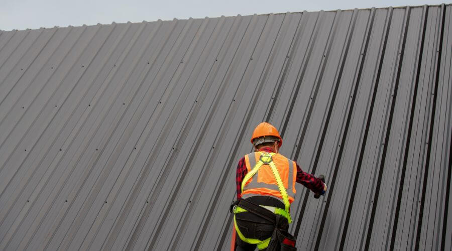 Professional metal roof installation services in Sterling Heights, MI